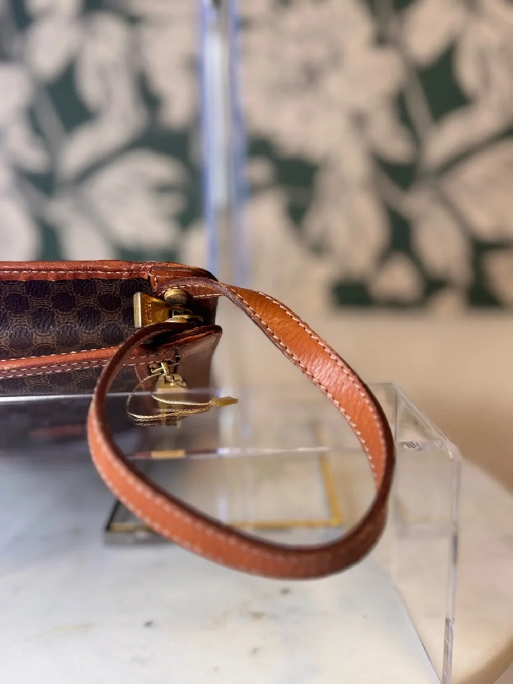 Celine Authentic Brown Patterned Wristlet  with Tan Leather Trim EUC - Picture 9 of 12